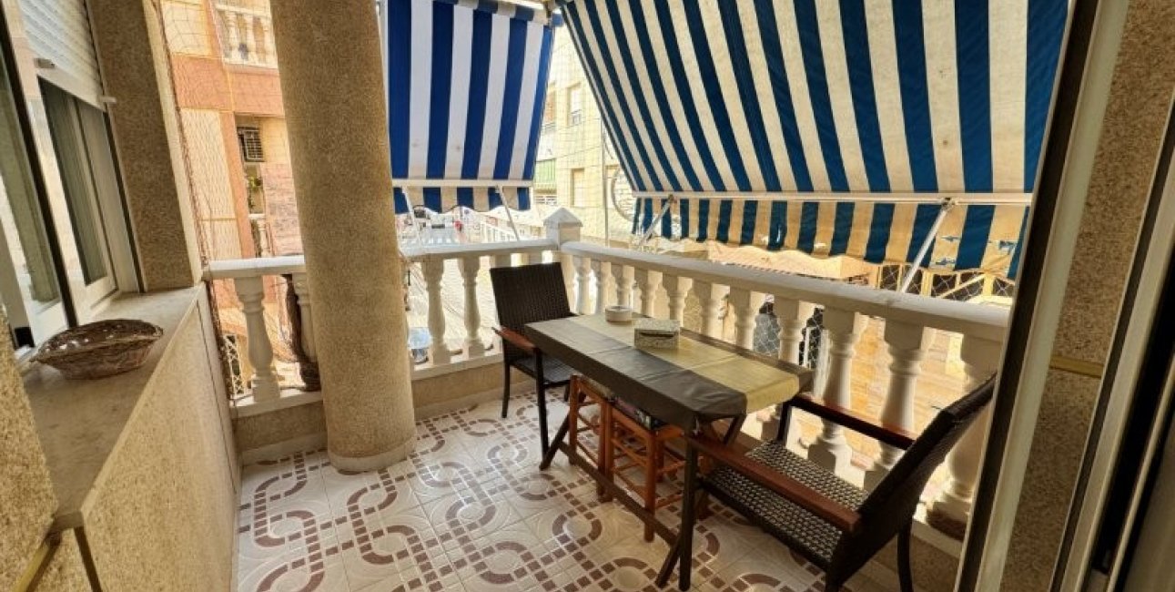 Reventa - Apartamento / piso -
Torrevieja - La Mata
