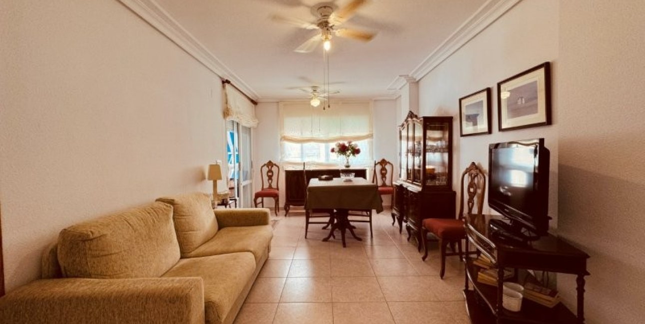 Reventa - Apartamento / piso -
Torrevieja - La Mata