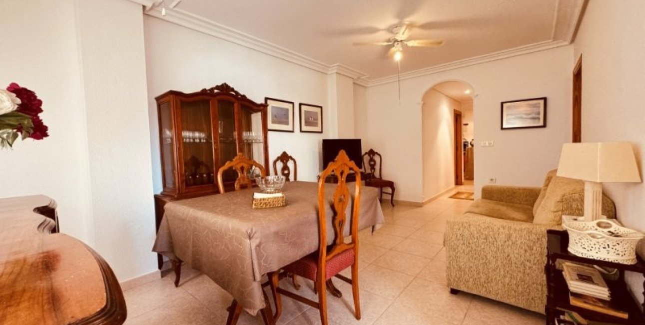 Reventa - Apartamento / piso -
Torrevieja - La Mata