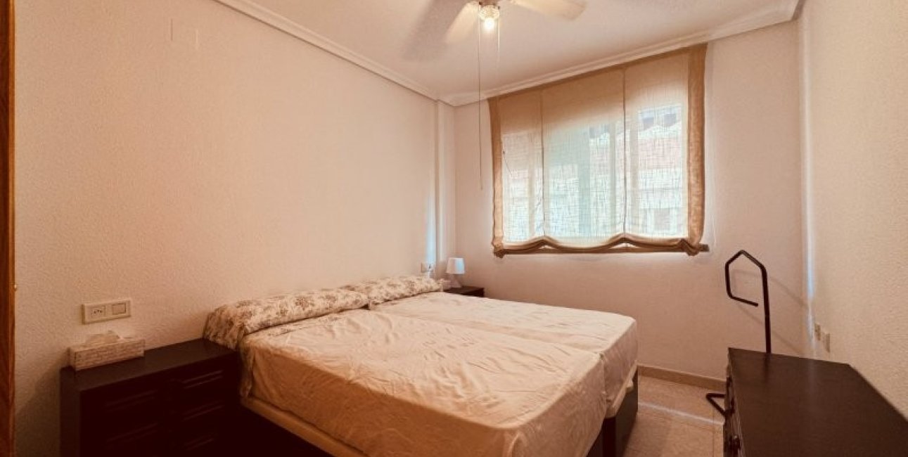 Reventa - Apartamento / piso -
Torrevieja - La Mata
