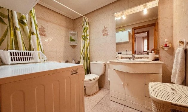 Reventa - Apartamento / piso -
Torrevieja - La Mata