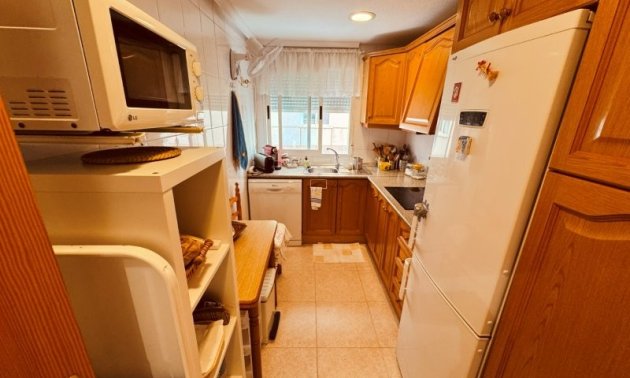 Reventa - Apartamento / piso -
Torrevieja - La Mata