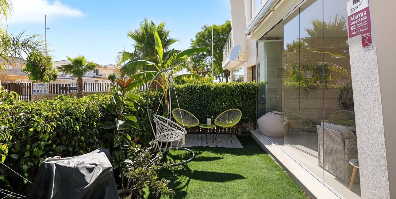 Resale - Apartment / flat -
Pilar de La Horadada - El Mojón