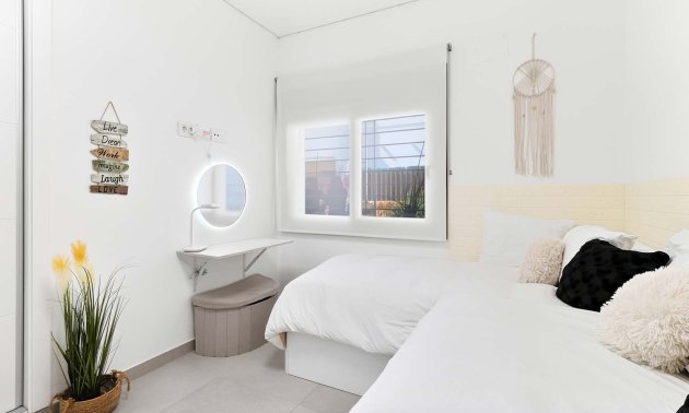 Resale - Apartment / flat -
Pilar de La Horadada - El Mojón