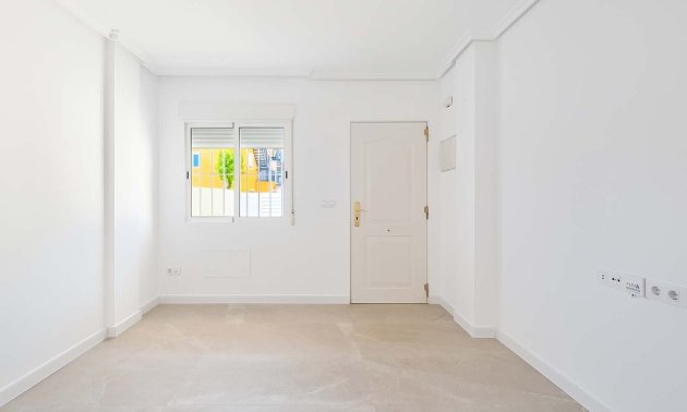 Resale - Apartment / flat -
Pilar de La Horadada - El Mojón