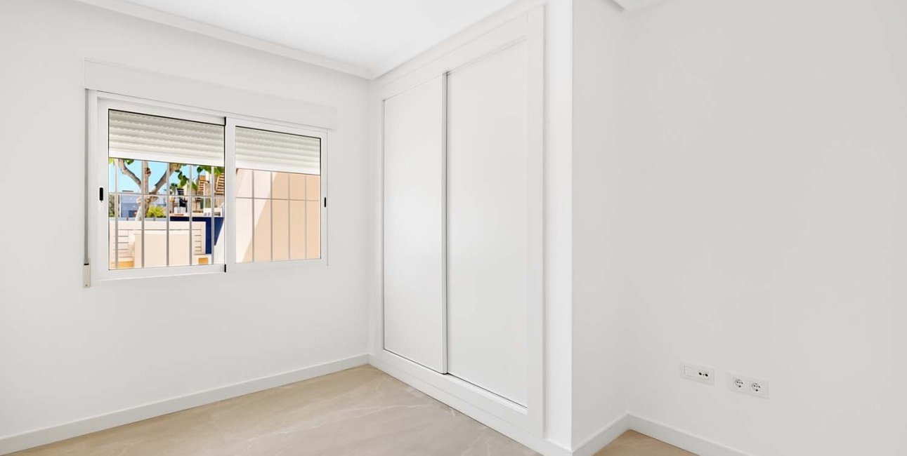 Resale - Apartment / flat -
Pilar de La Horadada - El Mojón