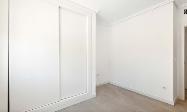 Resale - Apartment / flat -
Pilar de La Horadada - El Mojón