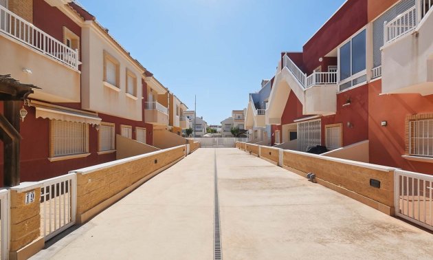 Resale - Apartment / flat -
Pilar de La Horadada - El Mojón