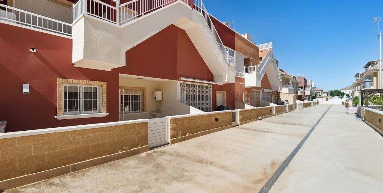 Resale - Apartment / flat -
Pilar de La Horadada - El Mojón