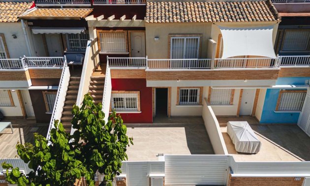 Resale - Apartment / flat -
Pilar de La Horadada - El Mojón