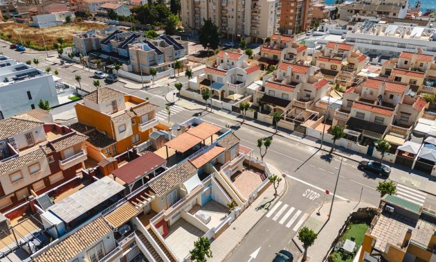 Resale - Apartment / flat -
Pilar de La Horadada - El Mojón
