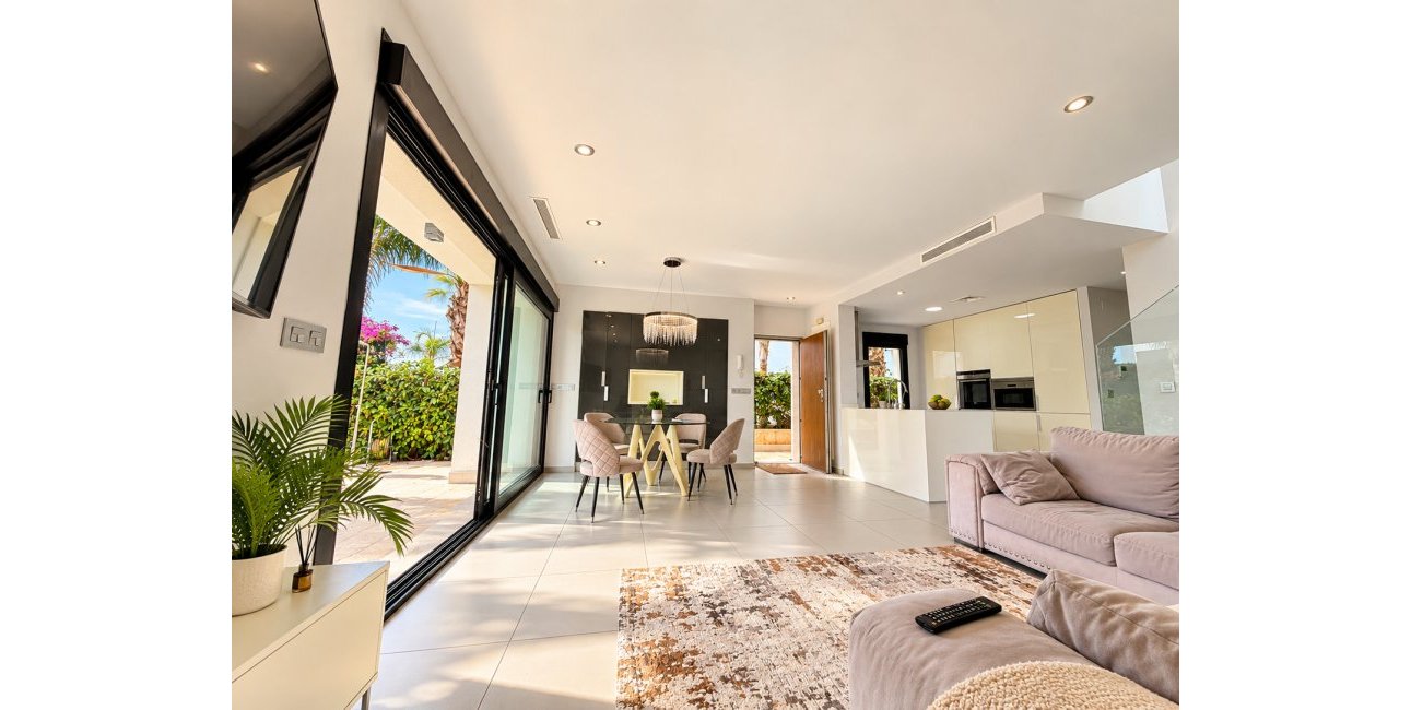 Resale - Villa -
Ciudad Quesada - Doña Pepa
