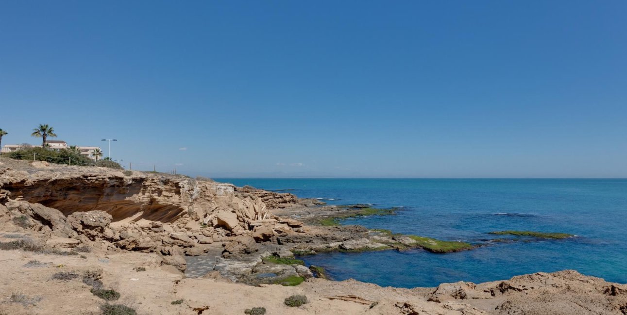 Rynek wtórny - Mieszkanie w bloku -
Torrevieja - Cabo cervera