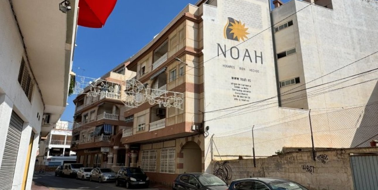 Resale - Penthouse -
Torrevieja - La Mata
