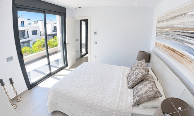 Resale - Villa -
Algorfa - La Finca Golf Resort