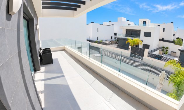 Resale - Villa -
Algorfa - La Finca Golf Resort