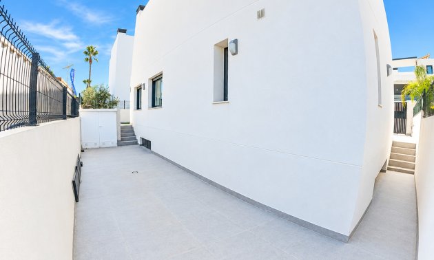 Resale - Villa -
Algorfa - La Finca Golf Resort