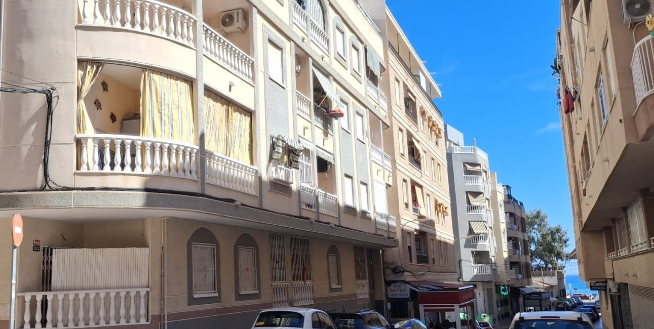 Rynek wtórny - Mieszkanie  -
Torrevieja - Playa Los Locos