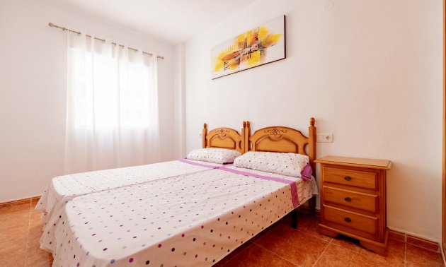 Rynek wtórny - Mieszkanie  -
Torrevieja - Playa Los Locos