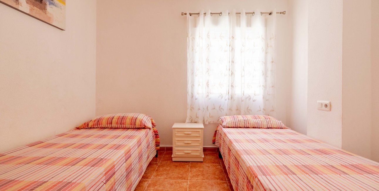 Rynek wtórny - Mieszkanie  -
Torrevieja - Playa Los Locos