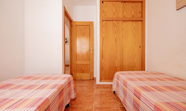 Rynek wtórny - Mieszkanie  -
Torrevieja - Playa Los Locos