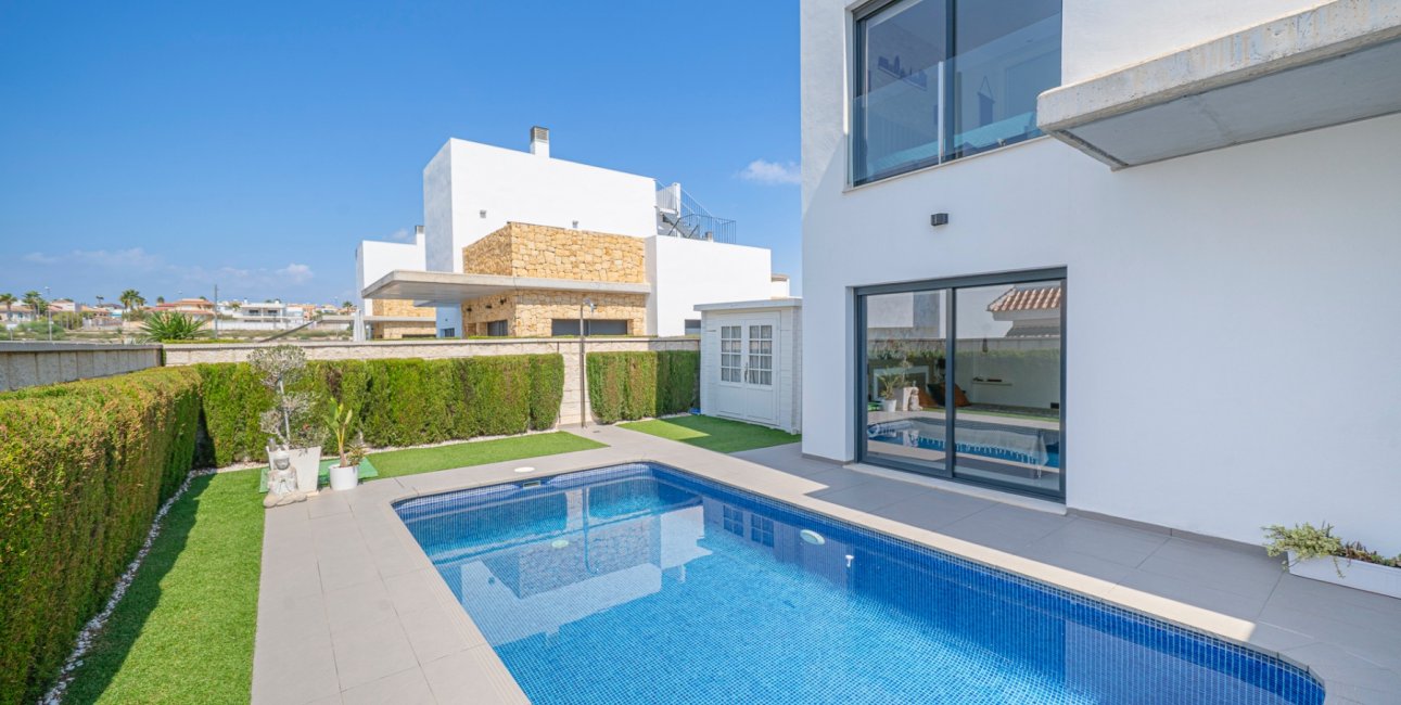 Resale - Villa -
Ciudad Quesada - La Laguna