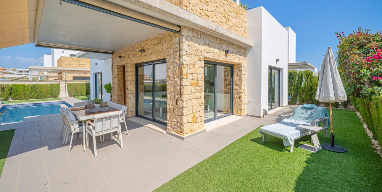 Resale - Villa -
Ciudad Quesada - La Laguna