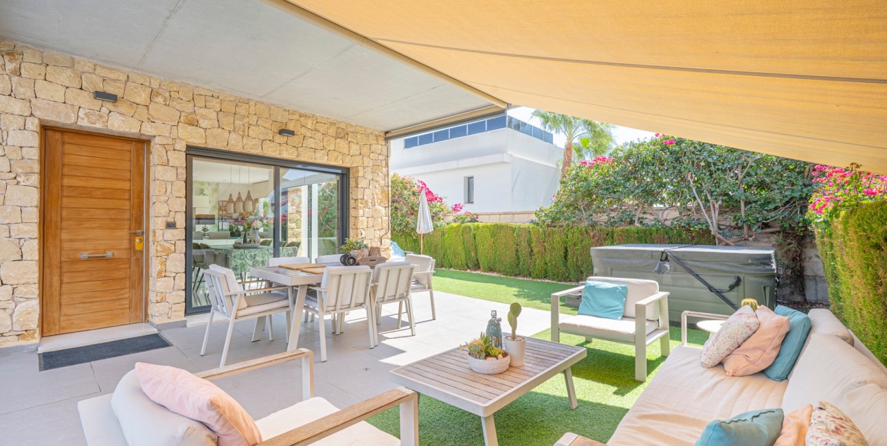 Resale - Villa -
Ciudad Quesada - La Laguna