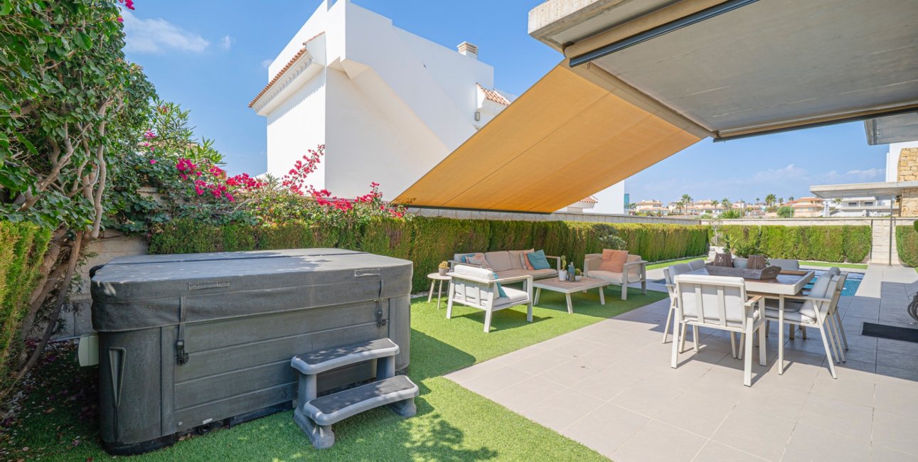 Resale - Villa -
Ciudad Quesada - La Laguna