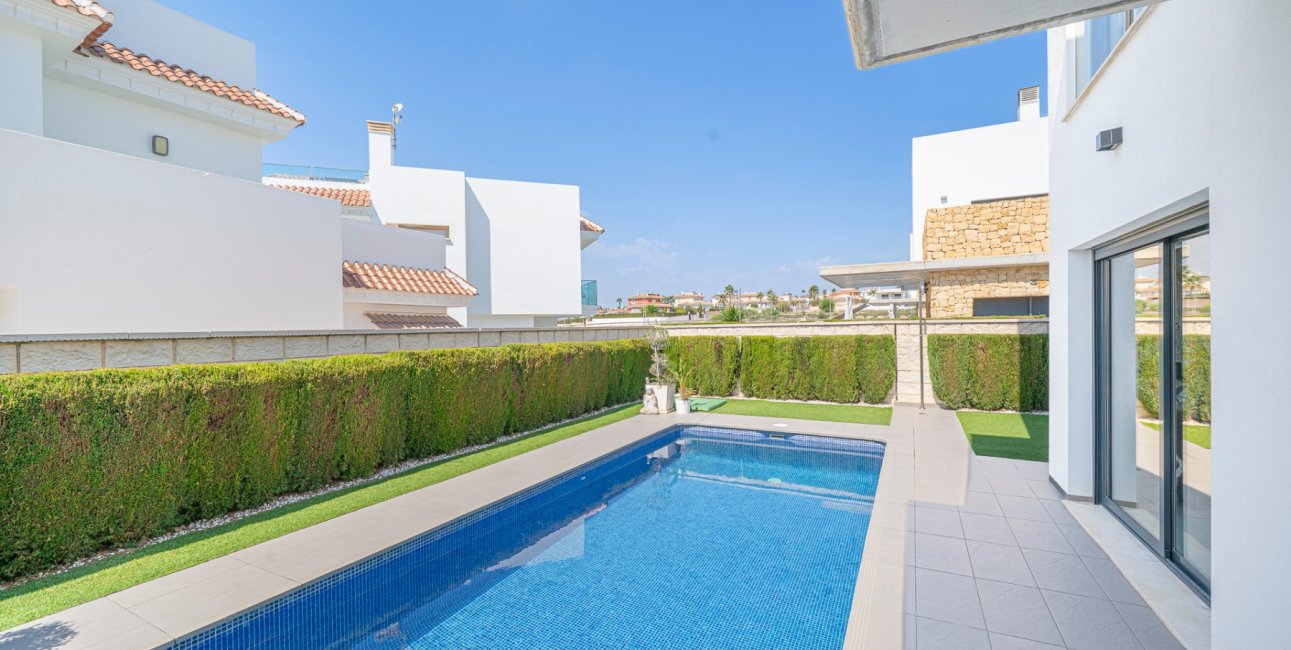 Resale - Villa -
Ciudad Quesada - La Laguna
