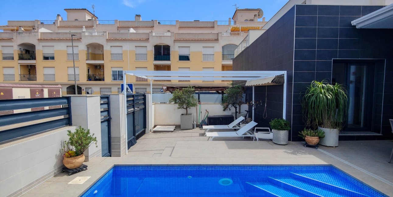 Rynek wtórny - Bungalowy -
Formentera del Segura - Formentera - Village