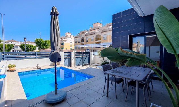 Rynek wtórny - Bungalowy -
Formentera del Segura - Formentera - Village