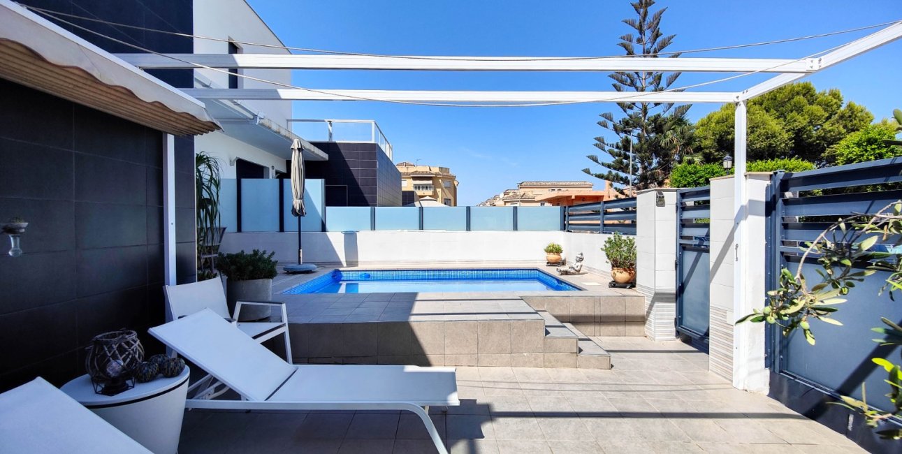 Rynek wtórny - Bungalowy -
Formentera del Segura - Formentera - Village