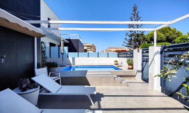 Rynek wtórny - Bungalowy -
Formentera del Segura - Formentera - Village