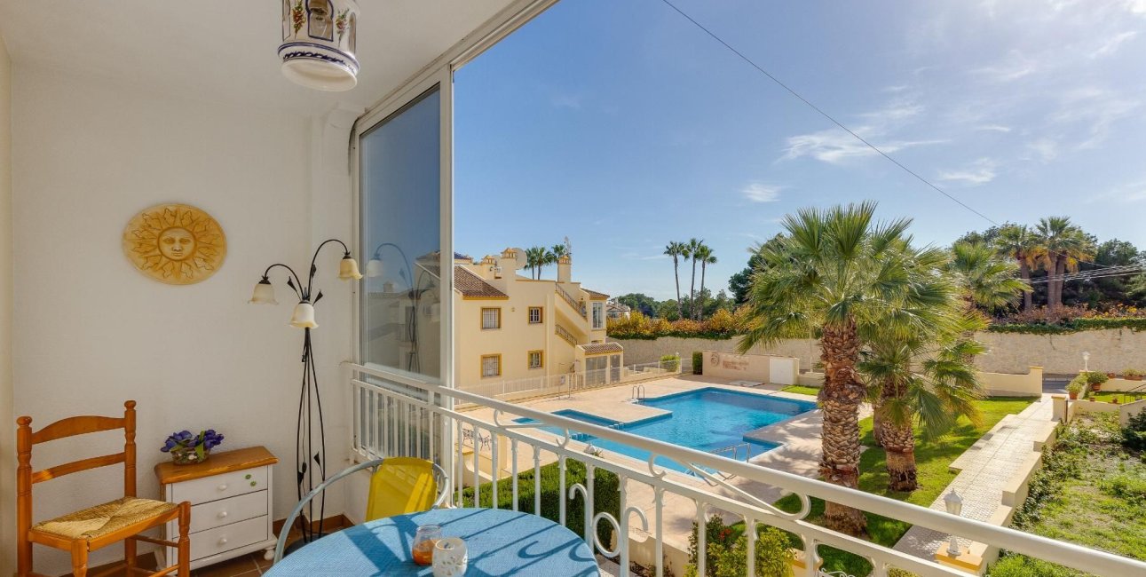 Rynek wtórny - Bungalow -
Orihuela Costa - Villamartín