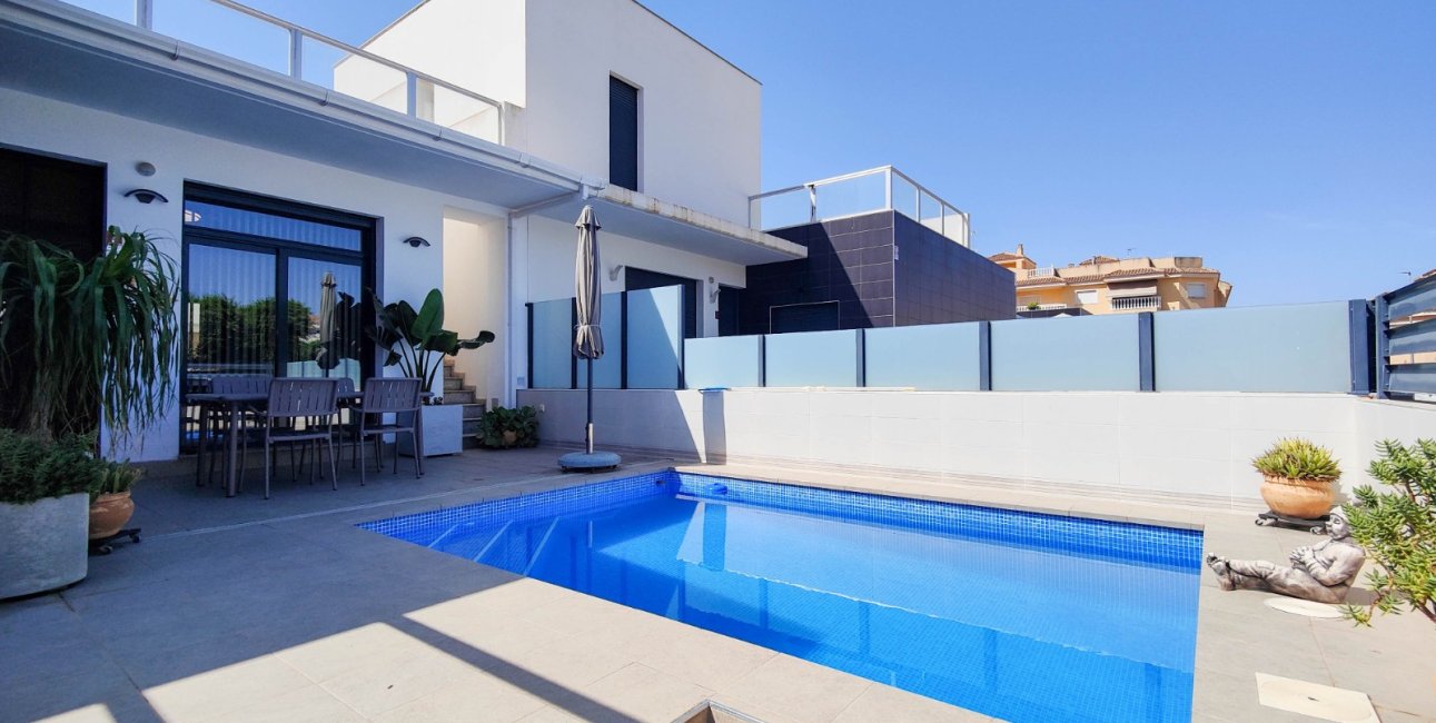 Rynek wtórny - Bungalowy -
Formentera del Segura - Formentera - Village