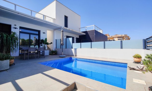 Rynek wtórny - Bungalowy -
Formentera del Segura - Formentera - Village