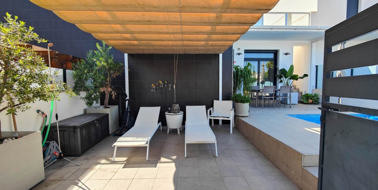 Rynek wtórny - Bungalowy -
Formentera del Segura - Formentera - Village