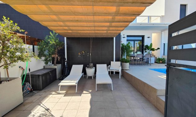 Rynek wtórny - Bungalowy -
Formentera del Segura - Formentera - Village