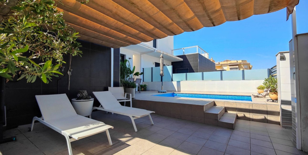 Rynek wtórny - Bungalowy -
Formentera del Segura - Formentera - Village