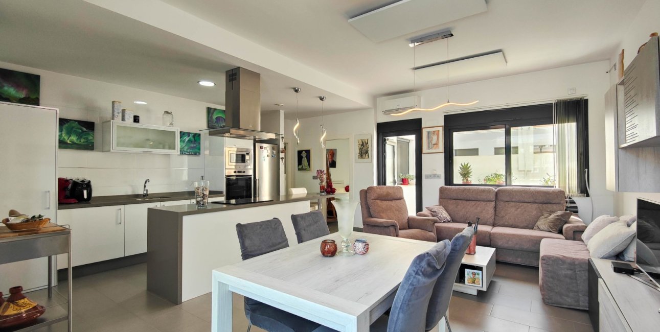 Rynek wtórny - Bungalowy -
Formentera del Segura - Formentera - Village