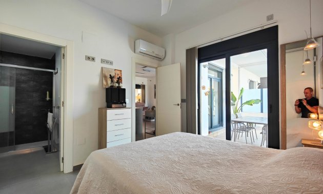 Rynek wtórny - Bungalowy -
Formentera del Segura - Formentera - Village