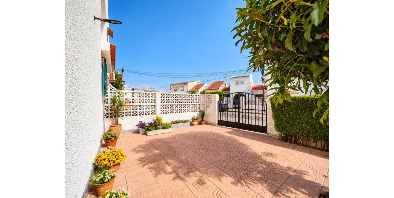 Reventa - Adosado -
Torrevieja - Torrevieja - Centre