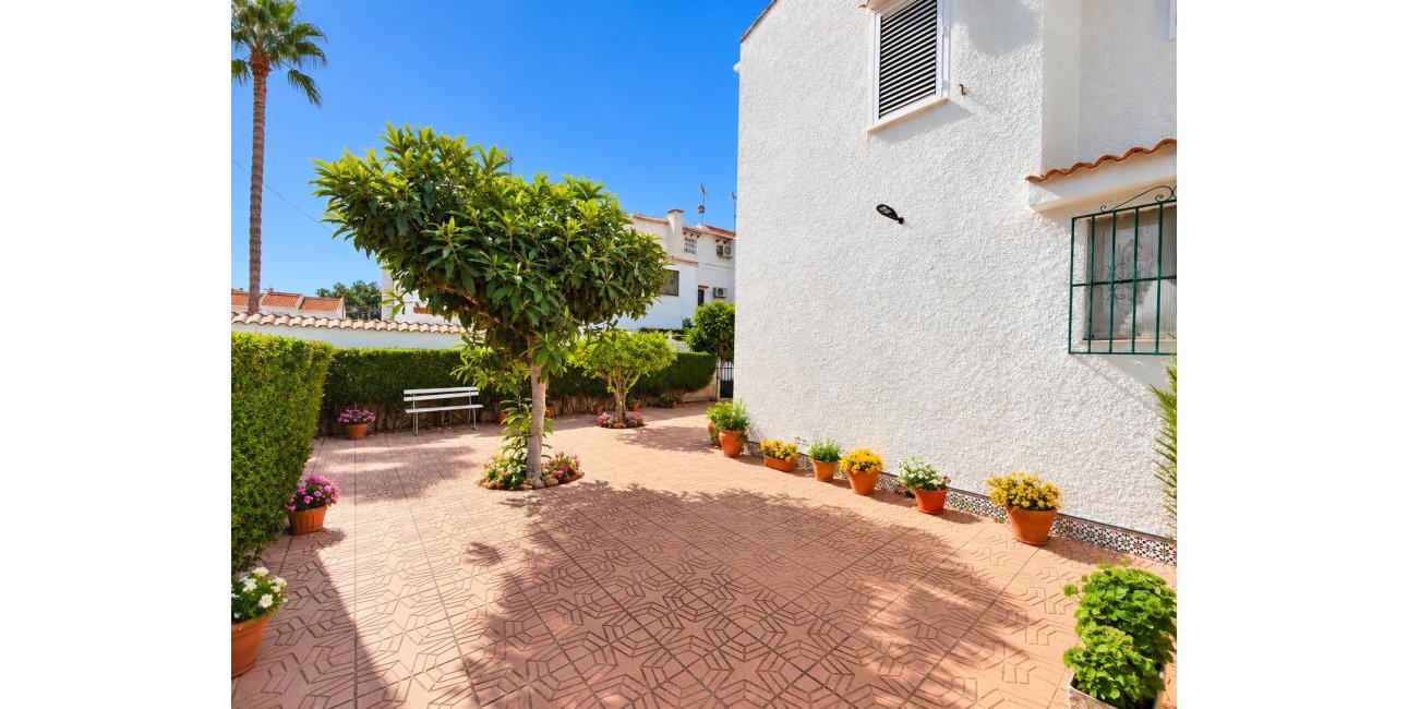 Reventa - Adosado -
Torrevieja - Torrevieja - Centre