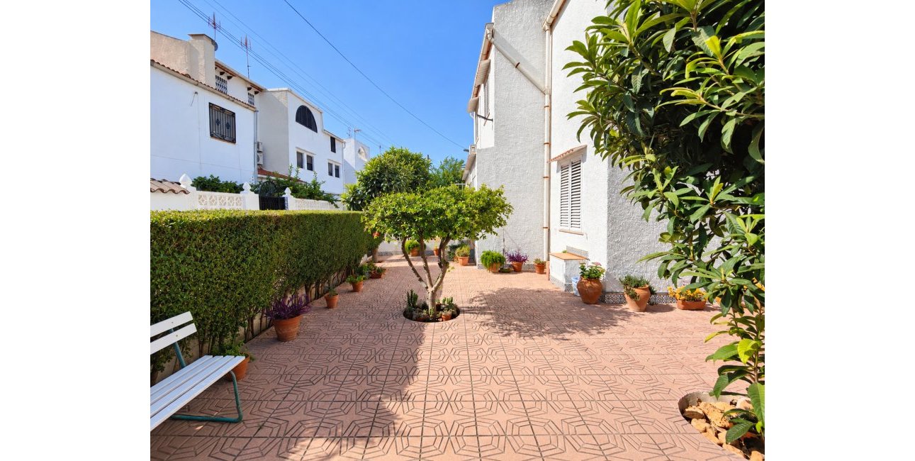 Reventa - Adosado -
Torrevieja - Torrevieja - Centre