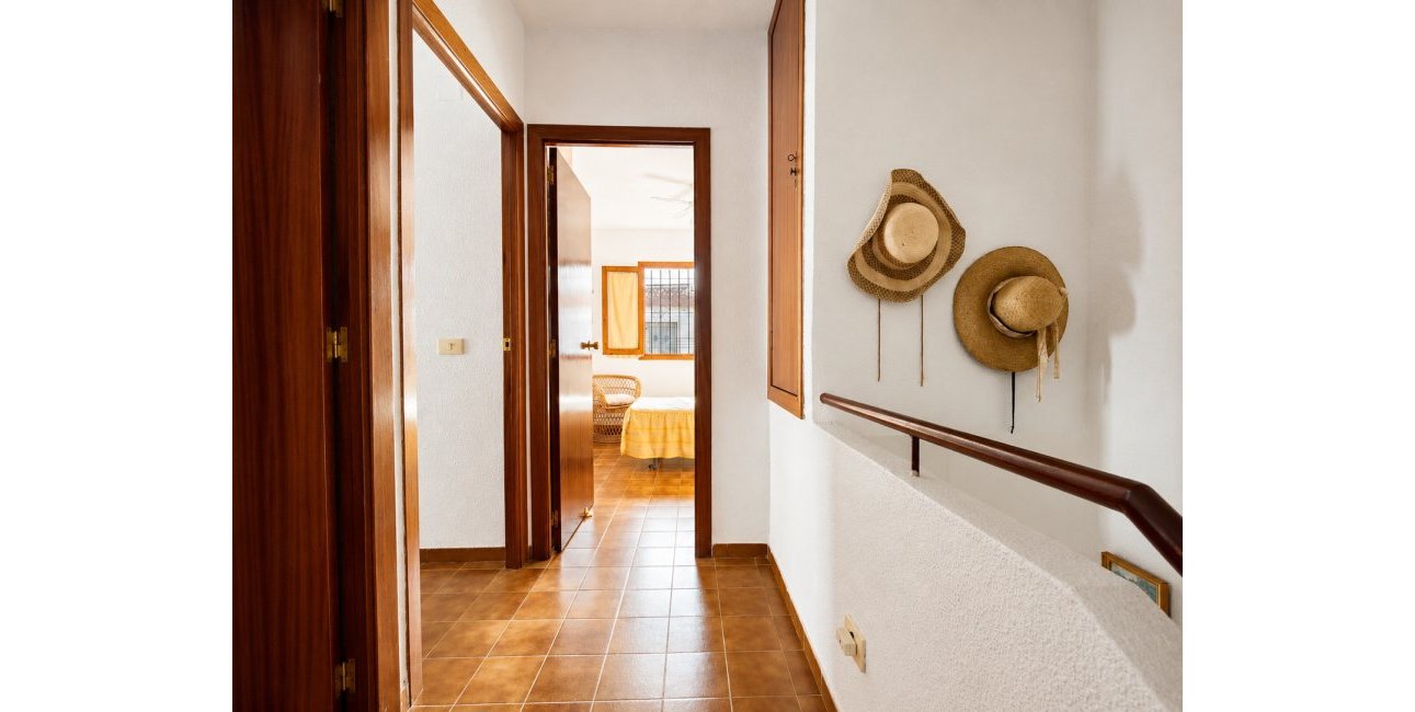 Reventa - Adosado -
Torrevieja - Torrevieja - Centre