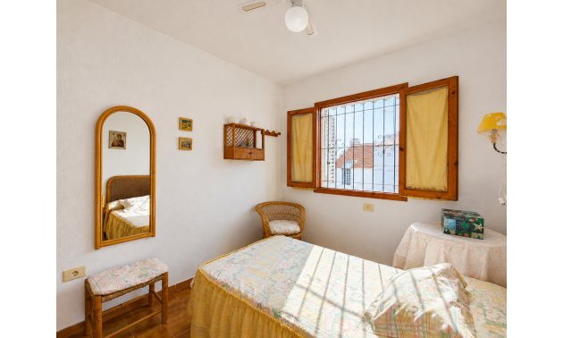 Reventa - Adosado -
Torrevieja - Torrevieja - Centre