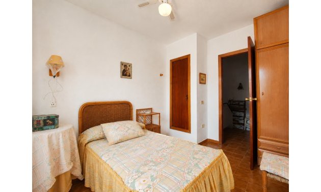 Reventa - Adosado -
Torrevieja - Torrevieja - Centre