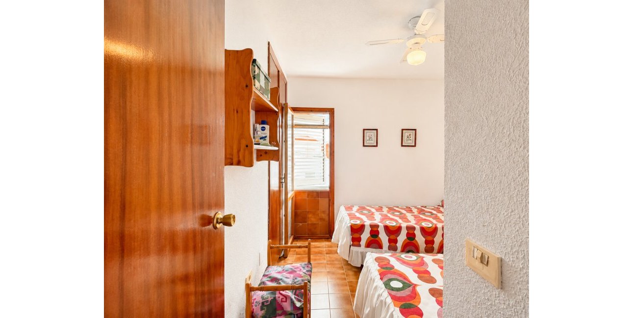 Reventa - Adosado -
Torrevieja - Torrevieja - Centre