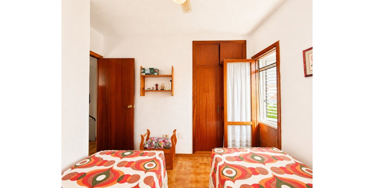 Reventa - Adosado -
Torrevieja - Torrevieja - Centre